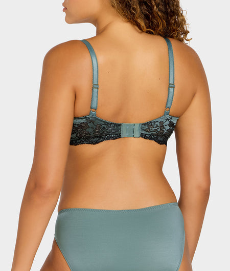 Modern Affair Plunge Bra