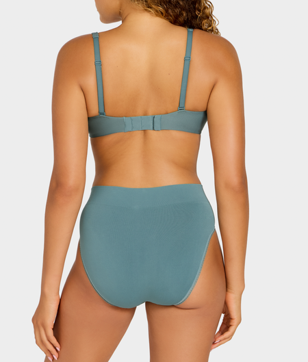 Feeling Flexible Hi-Cut Brief