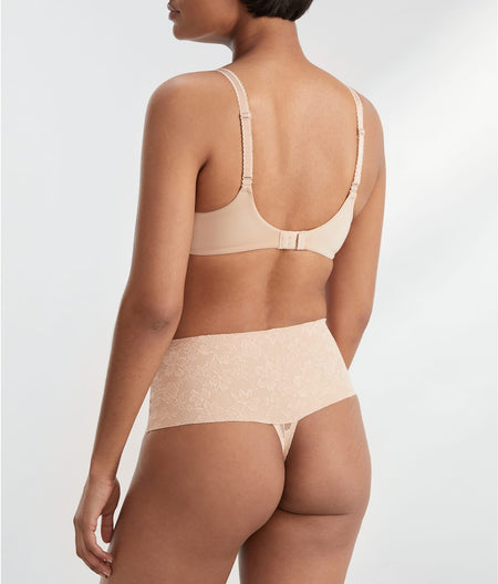 The Absolute Shaping Lace Thong